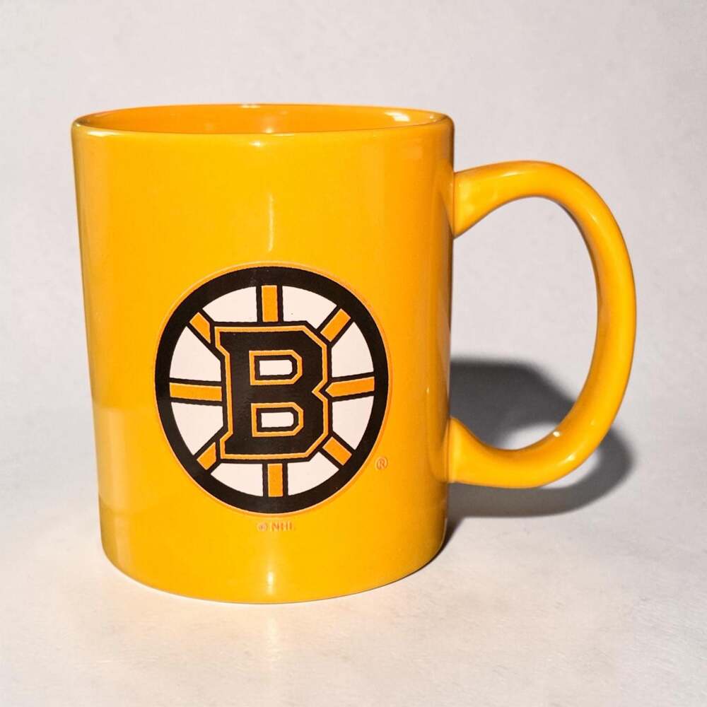 Boston Bruins NHL Liquid Logic Yellow Ceramic Coffee Mug
